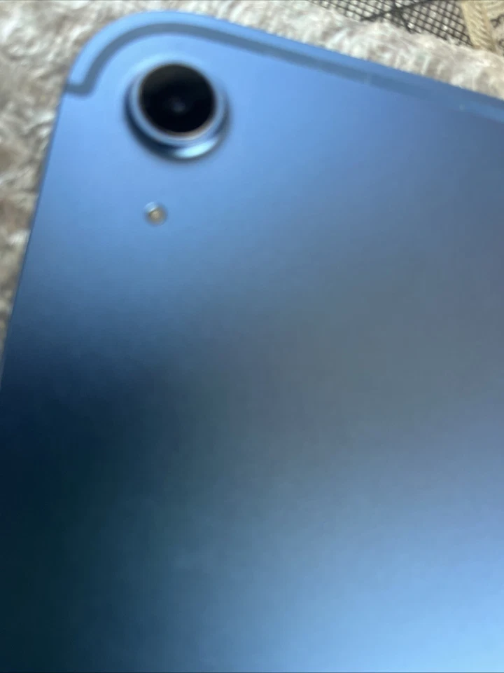 iPad 10ª generación con funda incluida Foto 4 de 4