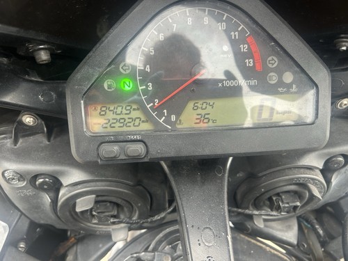 Honda Cbr 1000rr Cbr Superbike Honda 1000rr - Picture 4 of 7