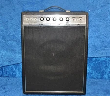 Univox U65Rn Guitar/Mic/Organ Amplifier 15" Speaker Spring Reverb Tremolo -Black