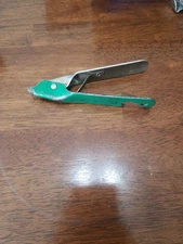 Vintage E-Z-Lift Jar & Bottle Cap Opener A.Stewart Products - Green - Fast Ship