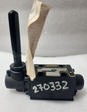 PARKER D1VLB001CV Lever Operated Directional Control Hydraulic Valve NEW