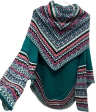 Peruvian Alpaca Wool Poncho with sleeves and scoop neck.
