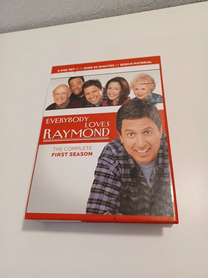 Everybody Loves Raymond The Complete First Season DVD Set  Excellent Condition  - Image 2 of 4