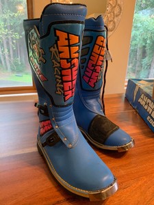 answer racing boots