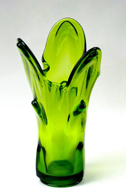 VIKING glass AVOCADO green EPIC TUNDRA VASE 10.5 inch #6654 U.S.A.