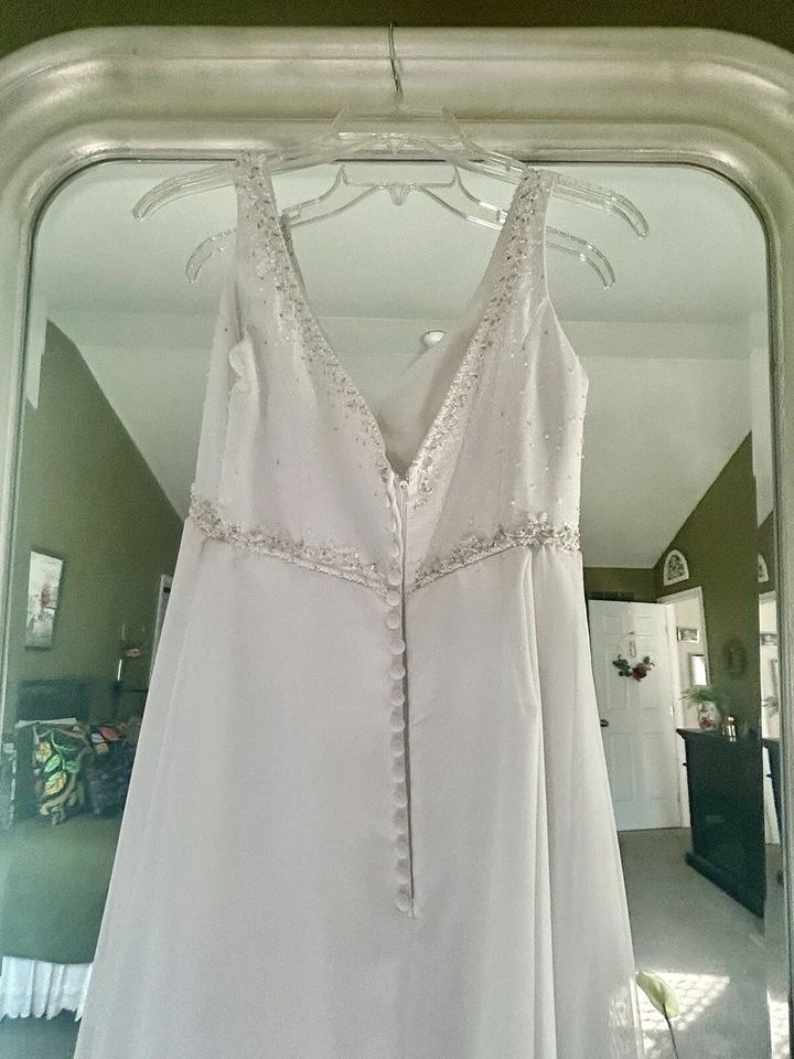 Vestido de novia de diseñador MORILEE Foto 3 de 4