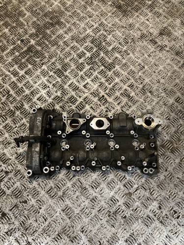 MERCEDES-BENZ Cla 180 C117 Ventildeckel 2700100530 1.6 Benzin 90kw - Picture 1 of 4