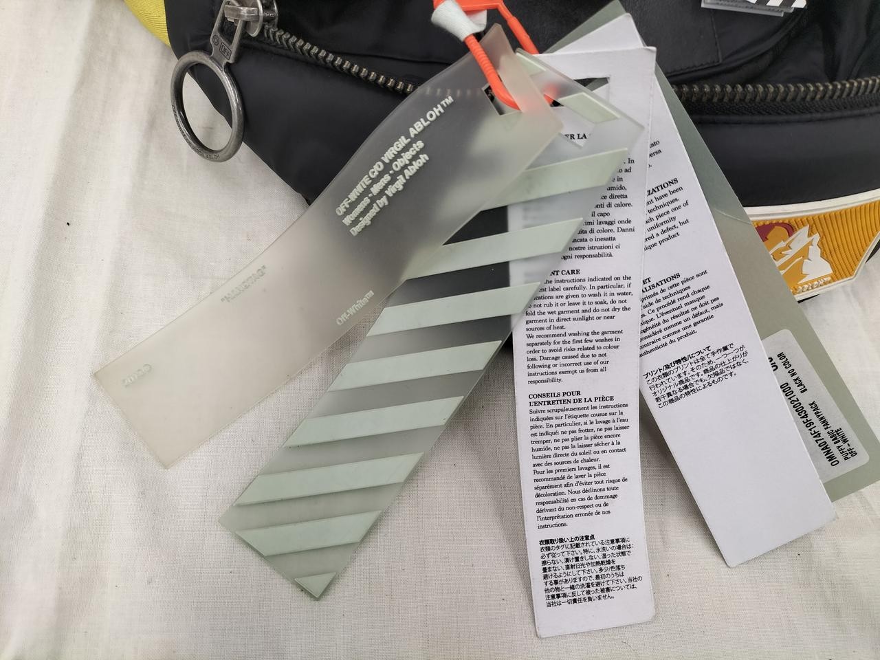 Puffy Basic Fanny Pack Model Omna074F19F43002 100… - image 6