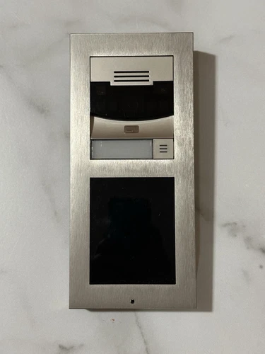 2N IP Verso Main Unit with Camera Intercom, Doorbell, Active Gold License