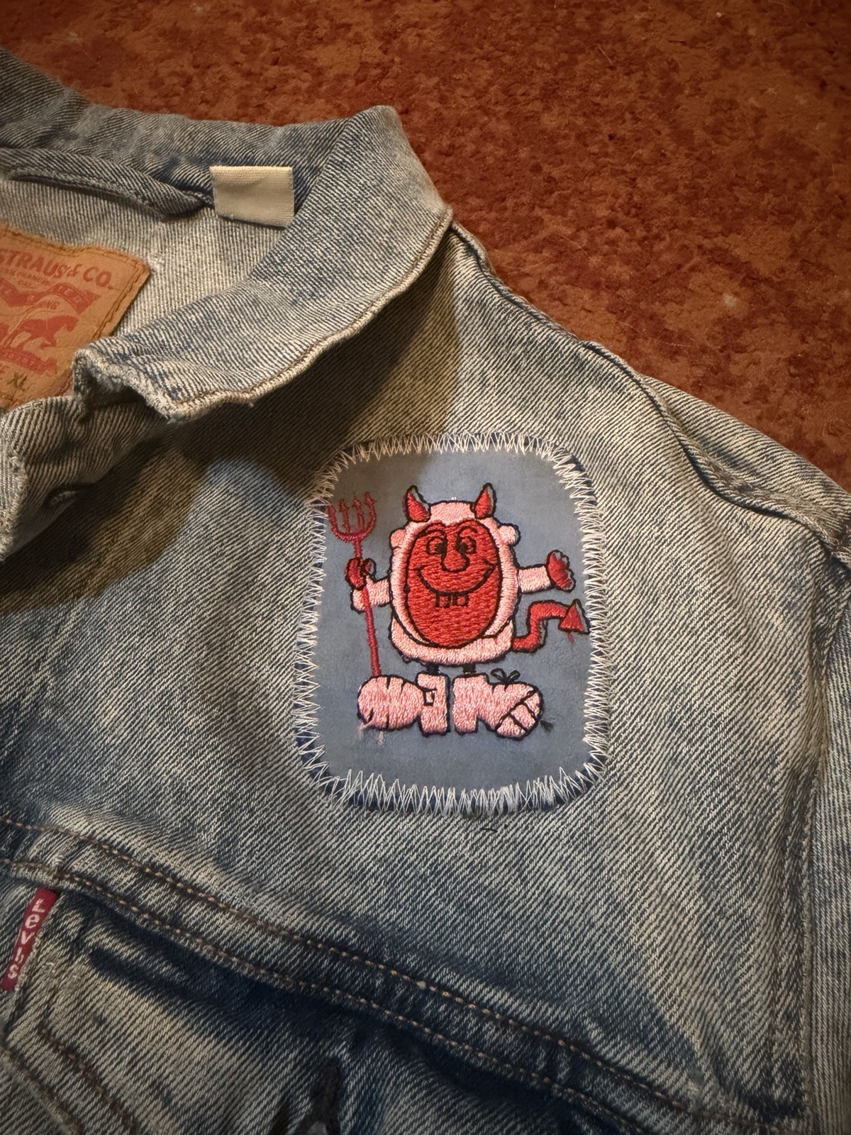 Lightwash Levi’s Denim Jacket W/ Devil Patch Size… - image 2