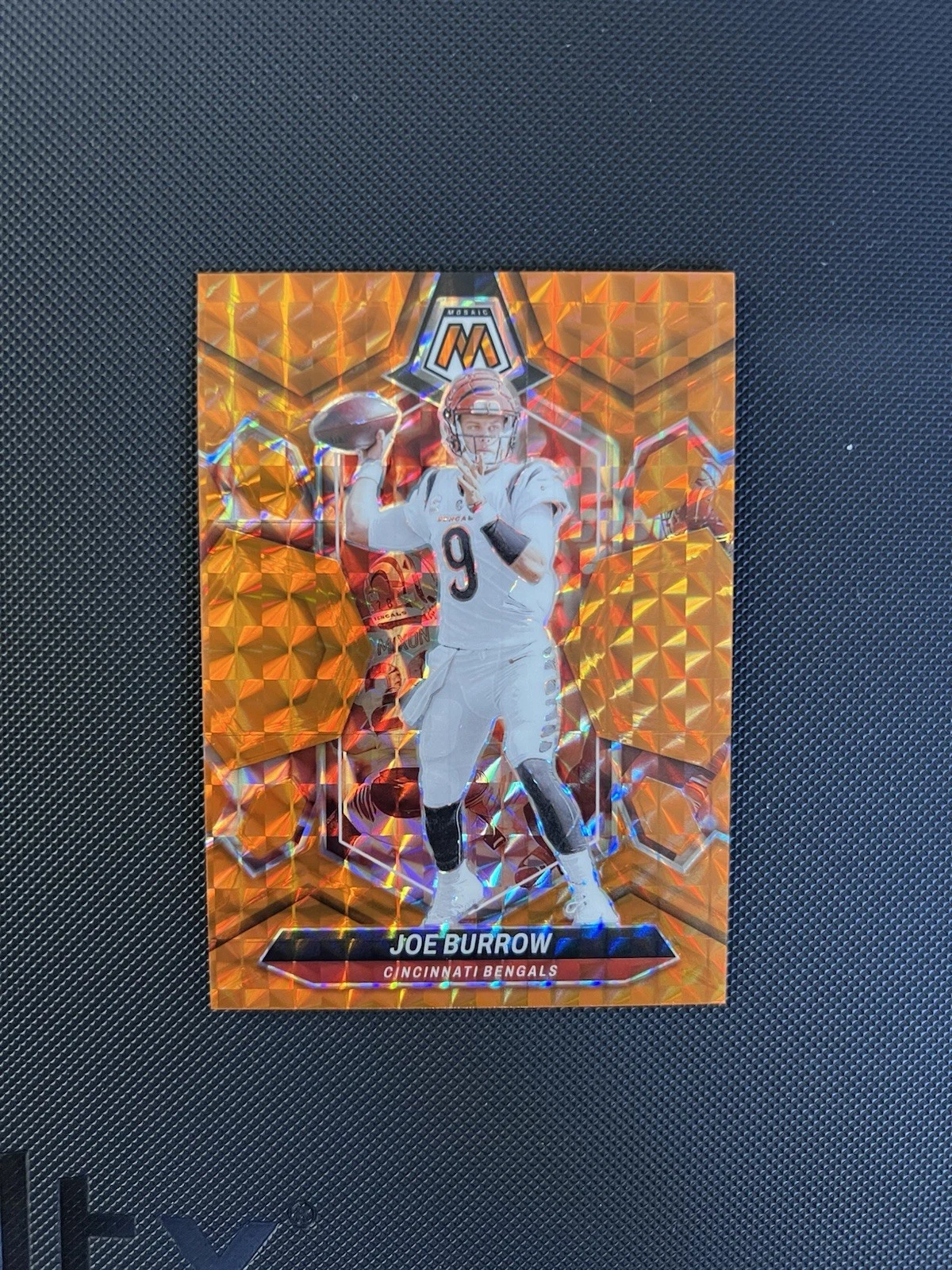 2024 Panini Mosaic #43 Joe Burrow Mosaic Orange #/199