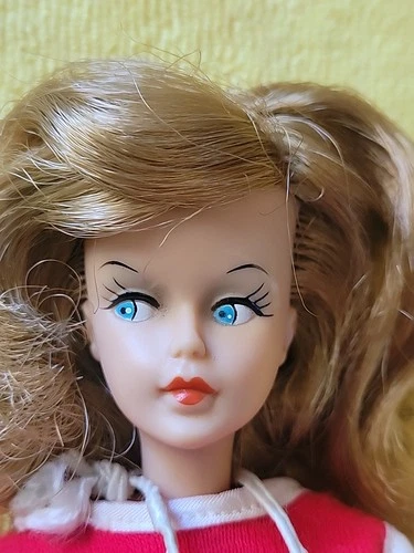 Vintage 1960’s Tressy Growing Hair Doll, Red Dress, Key, Straight Leg Pre-owned 