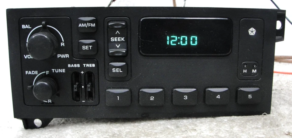 Dodge Chrysler Jeep AM/FM sintonizador RADIO 56038933 84-01 Ram Caravan neón Dakota OEM Foto 3 de 4
