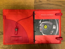 FERRARI "458 Spider" - Cartella in pelle Poltrona Frau con Welcome Kit incl. chiavetta USB