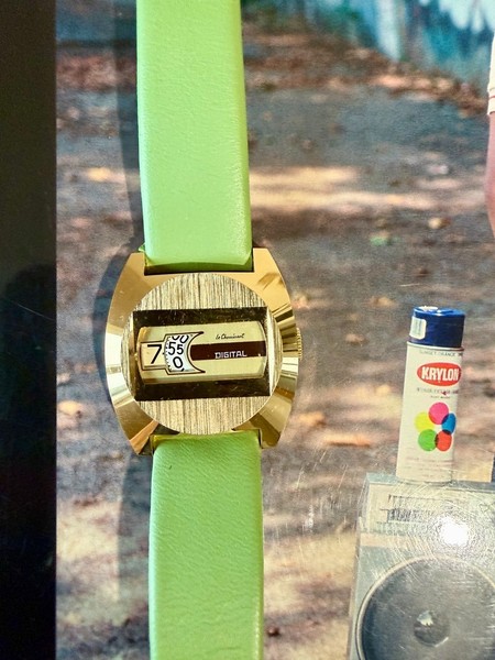 Montre Le Cheminant Digital Automatique Suisse vintage RARE
