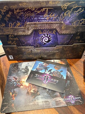StarCraft II 2 Heart of the Swarm Collector's Edition 90+ Dev Team Signatures