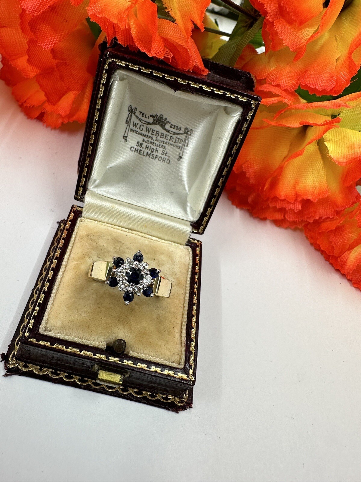 sapphire and diamond Cluster ring 18ct gold