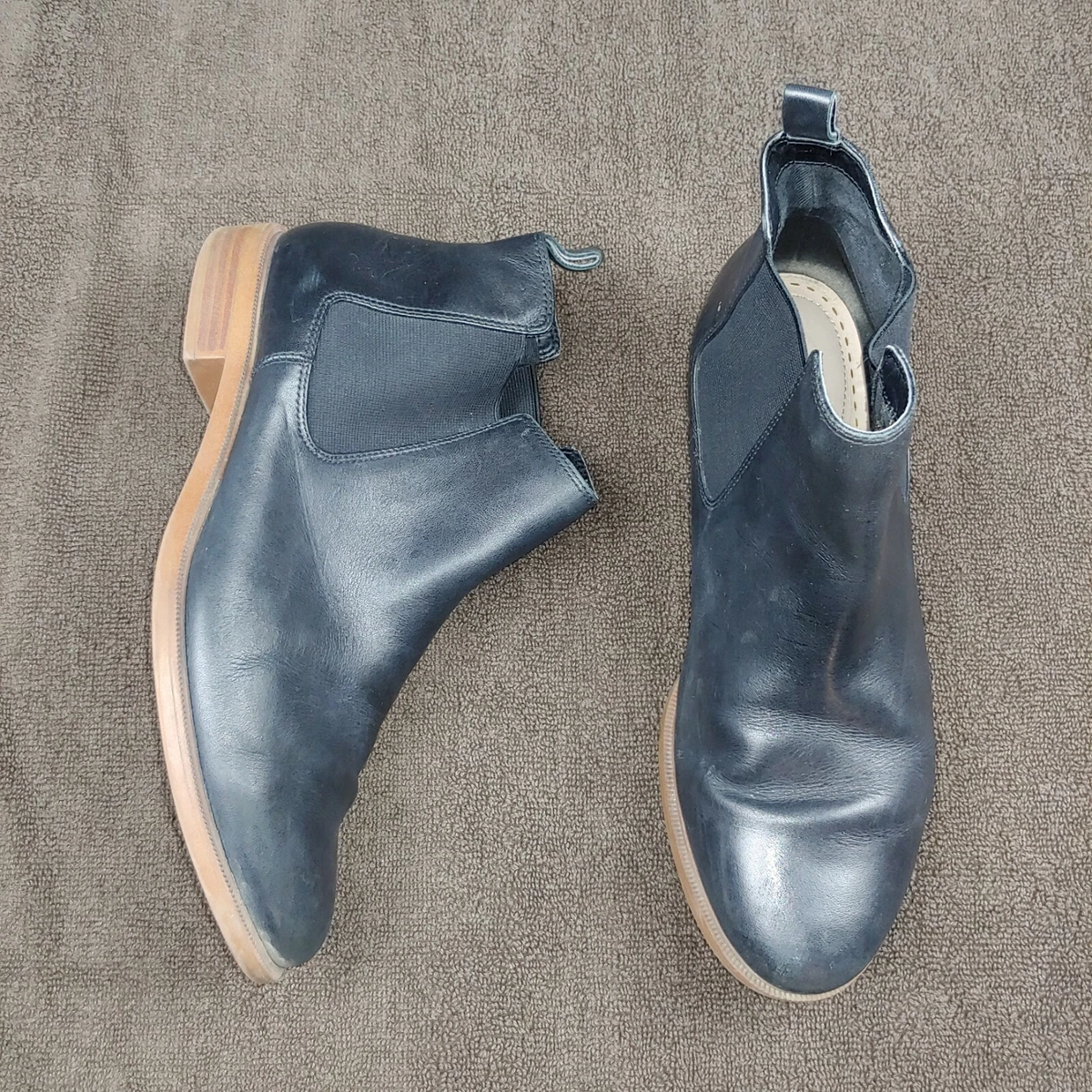 Clarks shoes ankle boots size 8 leather chelsea slip on