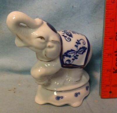 ** COLORFUL - Elephant Figure - STYLE is a Pretty BLUE DELFT and WHITE - NICE!