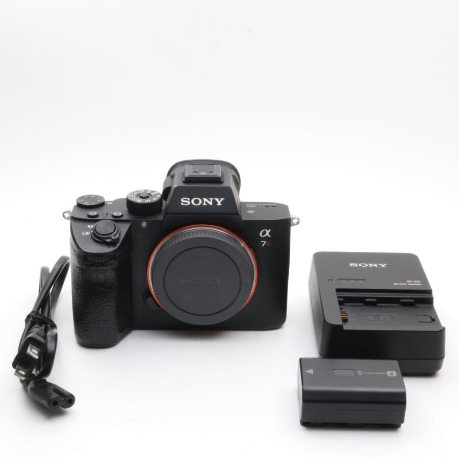 Sony α7R III compact digital camera ILCE-7RM3 Good condition