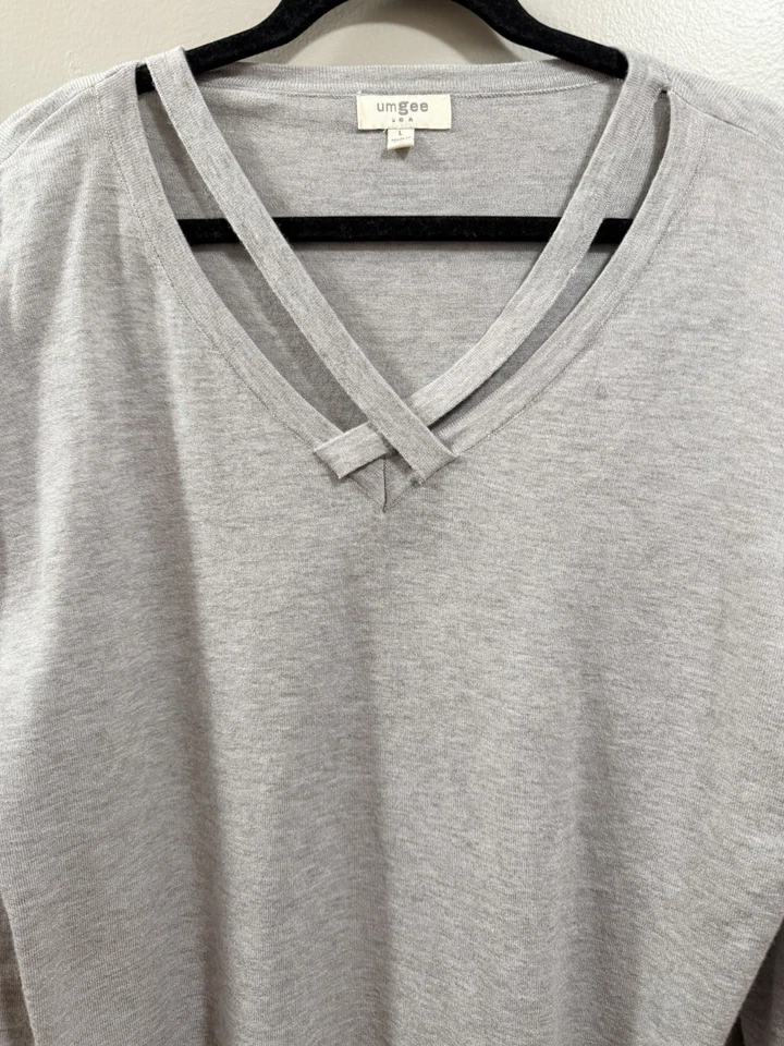 Suéter túnica para mujer UMGEE detalle cruzado frontal gris grandes lados divididos Foto 4 de 4