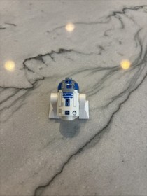 LEGO 2009 Star Wars Clone Wars Minifigure Astromech Droid R2-D2 sw0255 8037