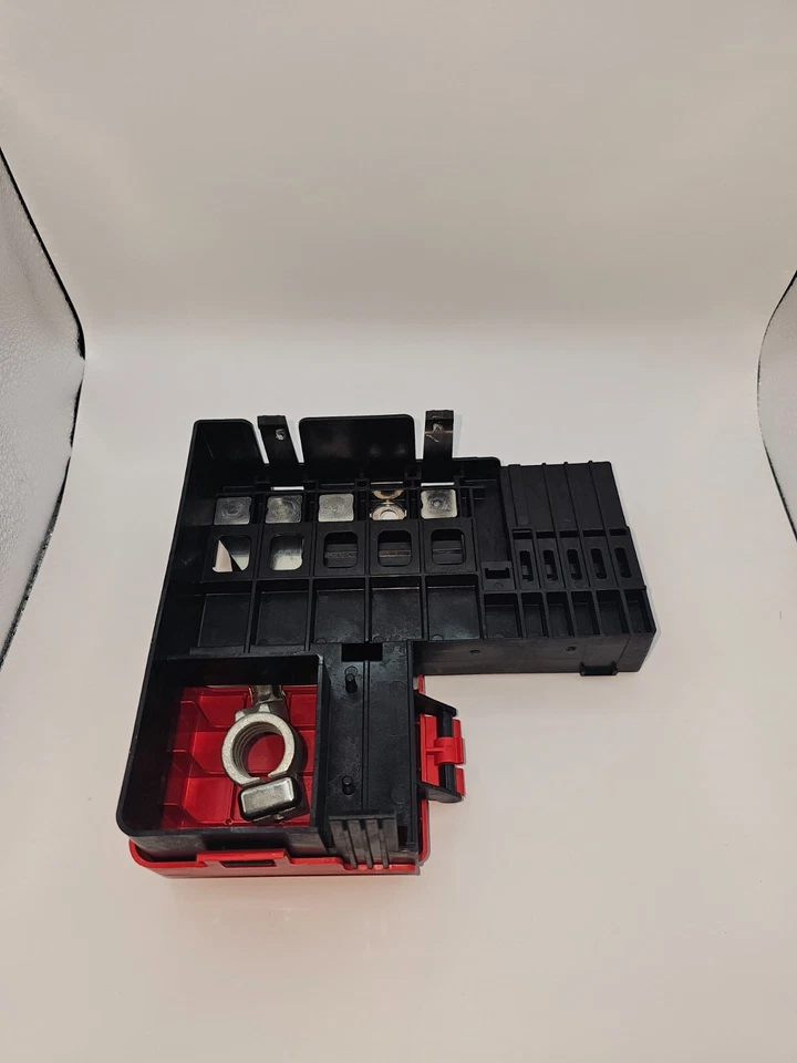 Genuine GM, Chevrolet, GMC, Cadillac, Positive Battery Cable/Fuse Block - Image 4 of 4