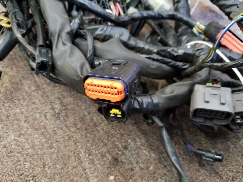 Arnés de cableado principal usado de fábrica OEM telar Kawasaki Ninja EX650R 2009 2010 2011 Foto 2 de 4