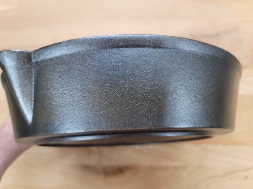 Antique 1800’s Gate Mark #9 Double Pour Fancy Handle Cast Iron Skillet RESTORED! - Picture 16 of 20