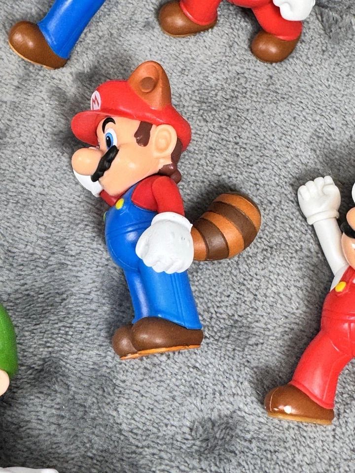 Лот товаров с Фигурками Nintendo Super Mario Bros 30+ Luigi Yoshi Power Mushroom Jakks 2015 - Изображение 4 из 4