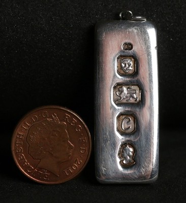 1977 SILBER JUBILÄUMSMERKMAL PUNZE BARREN ANHÄNGER, 31,3g / EINE TROYUNZE