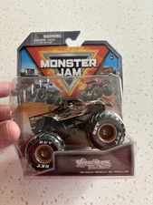 Spin Master Monster Jam The Black Pearl 1/64 Truck Series 38 New in Package