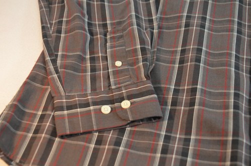 Consensus Men Button Up Shirt Size XL Gray Black Plaid Polyester Cotton - Picture 3 of 10