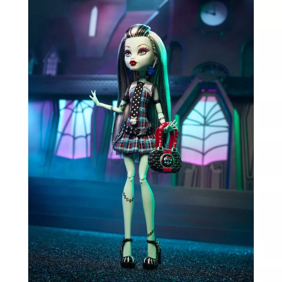 Monster High Doll, Frankie Stein with Accessories and Pet