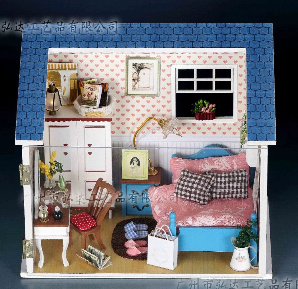 1 24 Wood Miniature Dollhouse Diy craft kits Room Box W007 Bed