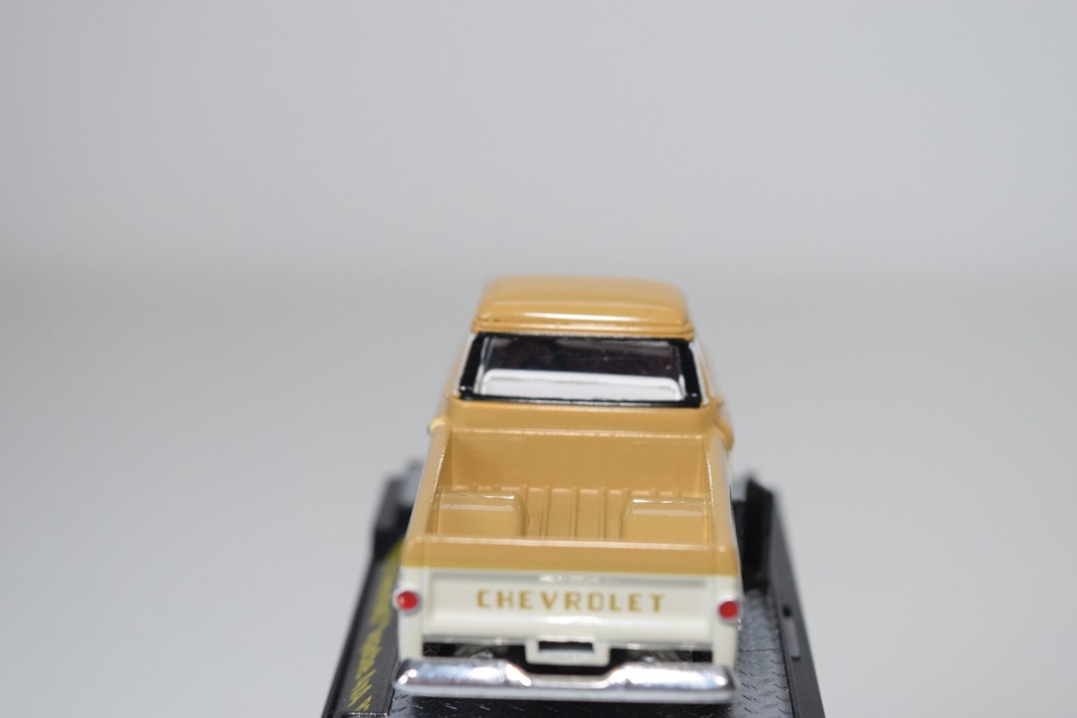 Camion Chevrolet Apache 1959 1:64 M2 Machines - Rouge, Moulé Sous Pression, Boîte Scellée