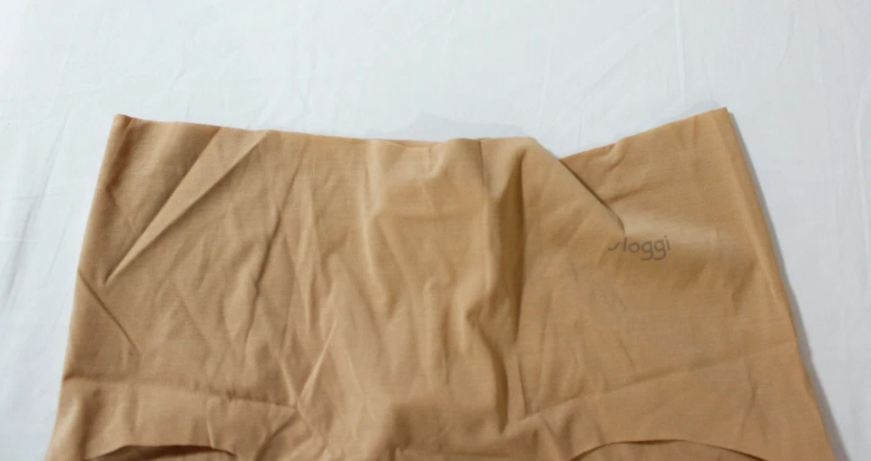 Calcinha Sloggi Feminina Leve Zero Modal Curta DH3 Bege Grande Nova Com Etiqueta - Imagem 2 de 3