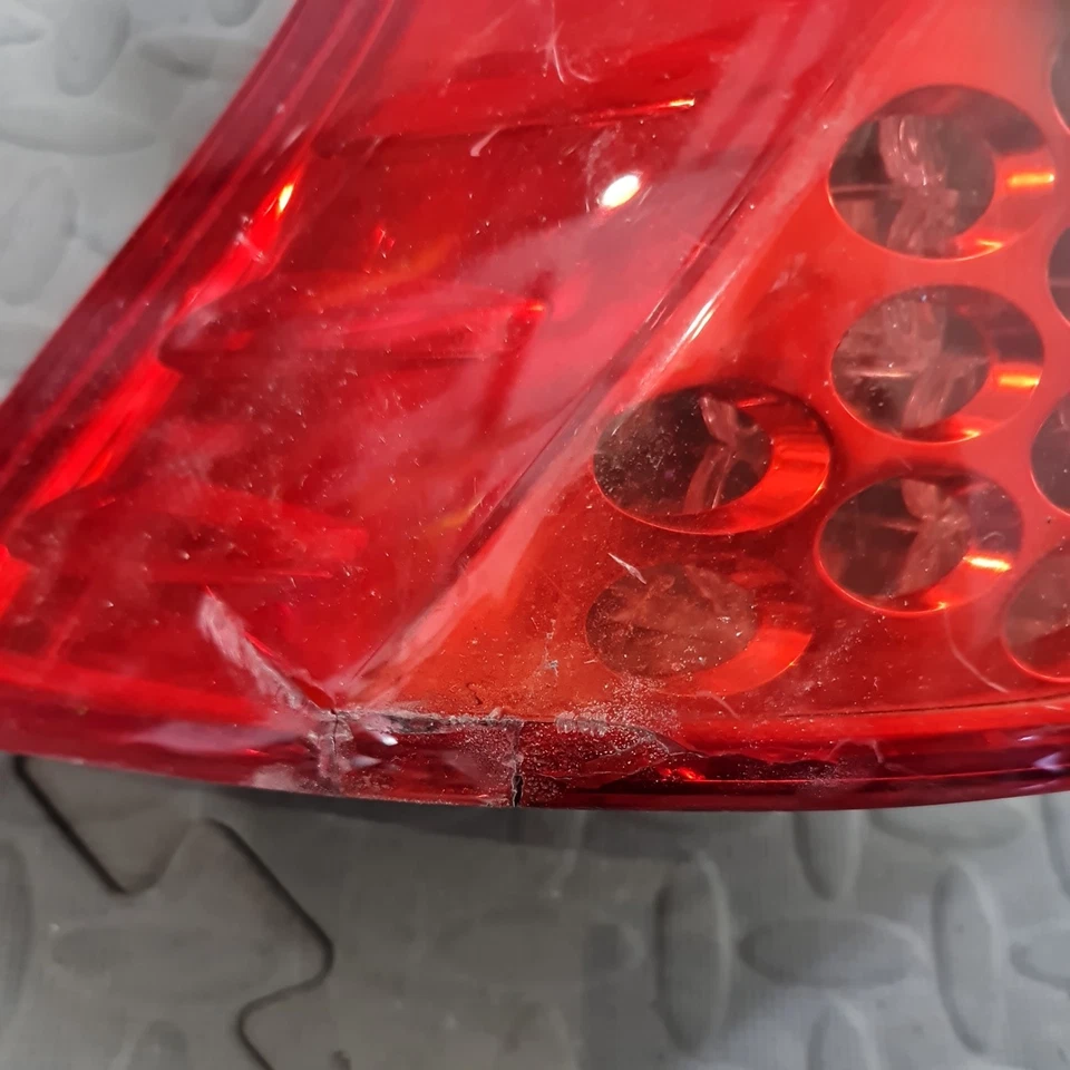 PEUGEOT 3008 2008-2013 LUZ TRASERA EXTERIOR PASAJERO LADO IZQUIERDO 9683460880 Foto 4 de 4