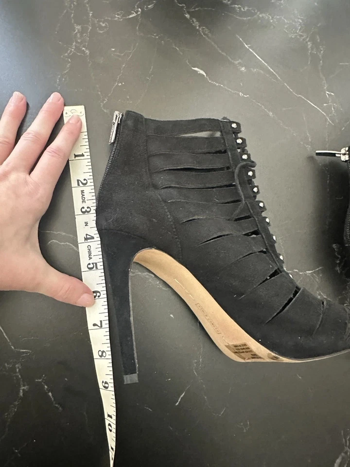 Vince Camuto Fionna bootie lace up Sandal Black Suede Size 9 Cage Heel stiletto - Image 4 of 4