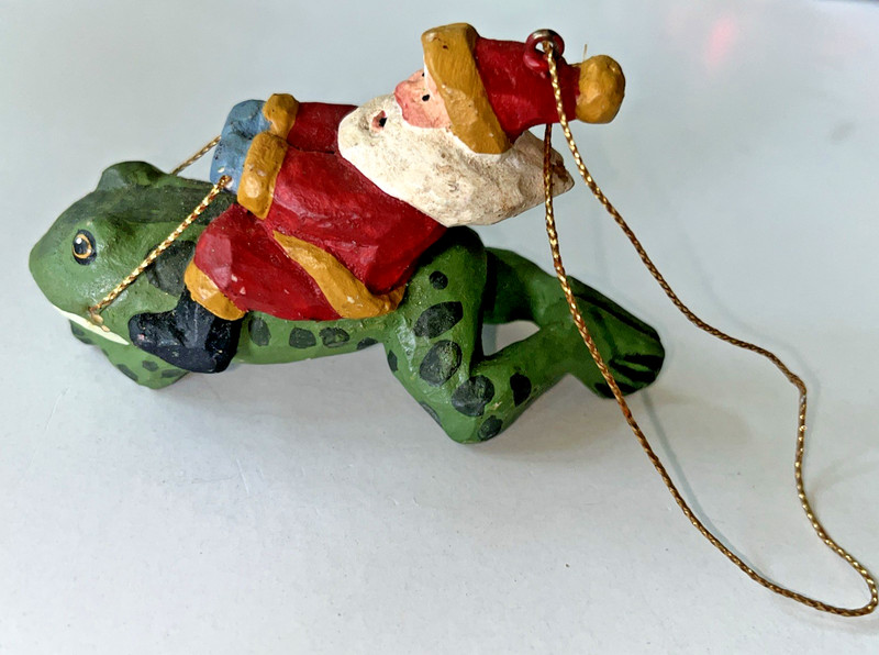 VTG House of Hatten  SANTA RIDING ON A FROG Susan Smith SANTA’S KINGDOM