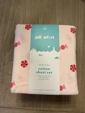 Candy stripes 100% Cotton Holiday sheet Pillowfort Pink Preppy Peppermint FULL