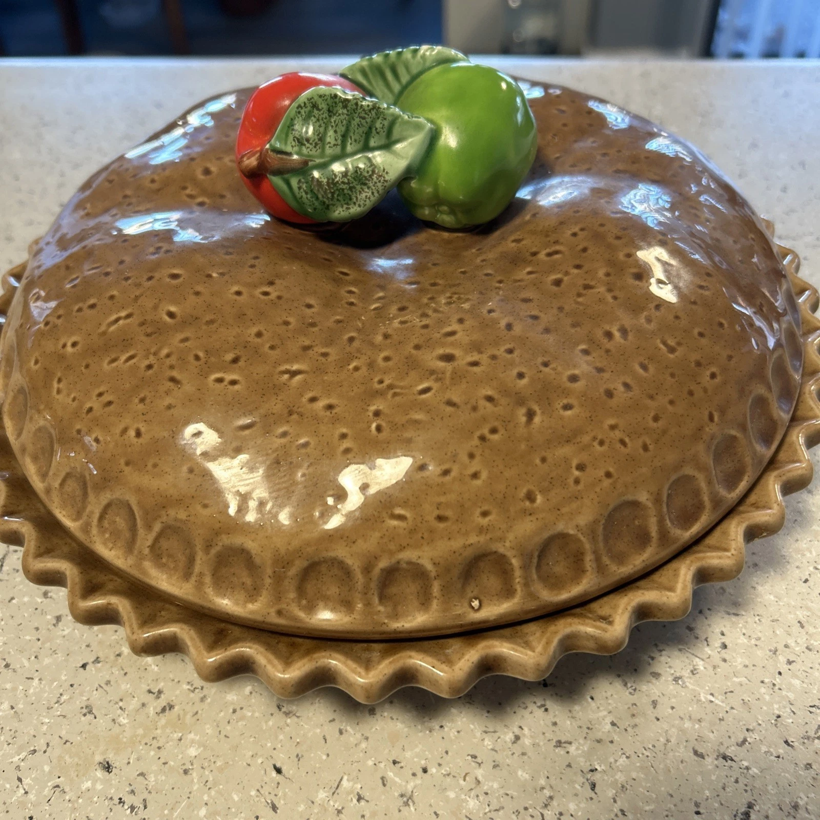 Vintage Apple Pie Keeper Dish w/ Lid – Ceramic Crust Topper Country Kitchen