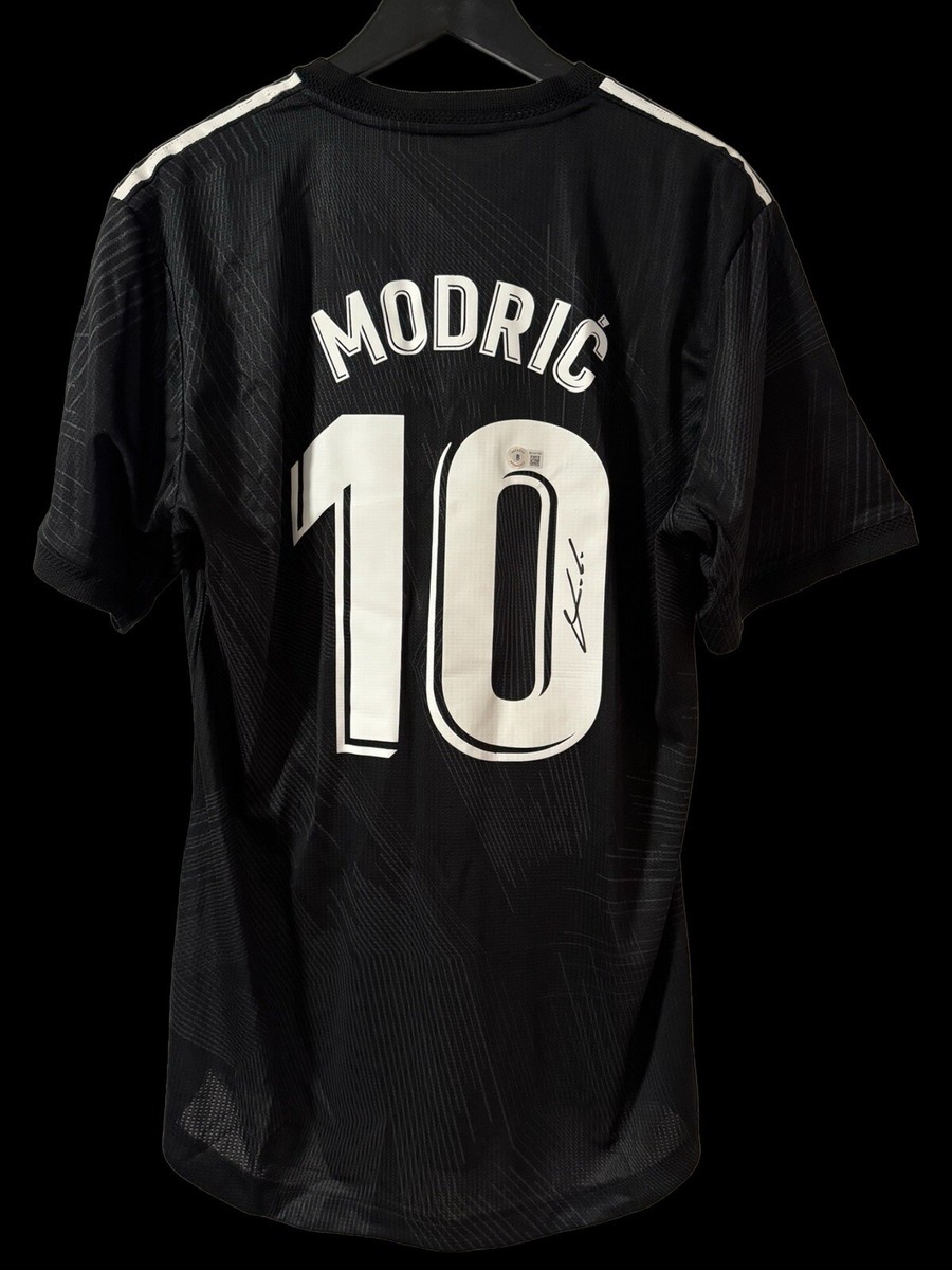 Luka Modric Y3 Authentic Signed Real Madrid Soccer Football