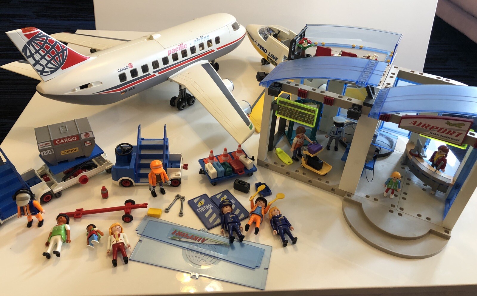 playmobil airport terminal