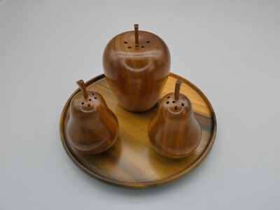 MCM Pear Apple Salt Pepper Sugar Shakers Carved Fruit The Wood Whittlers TN 4pc