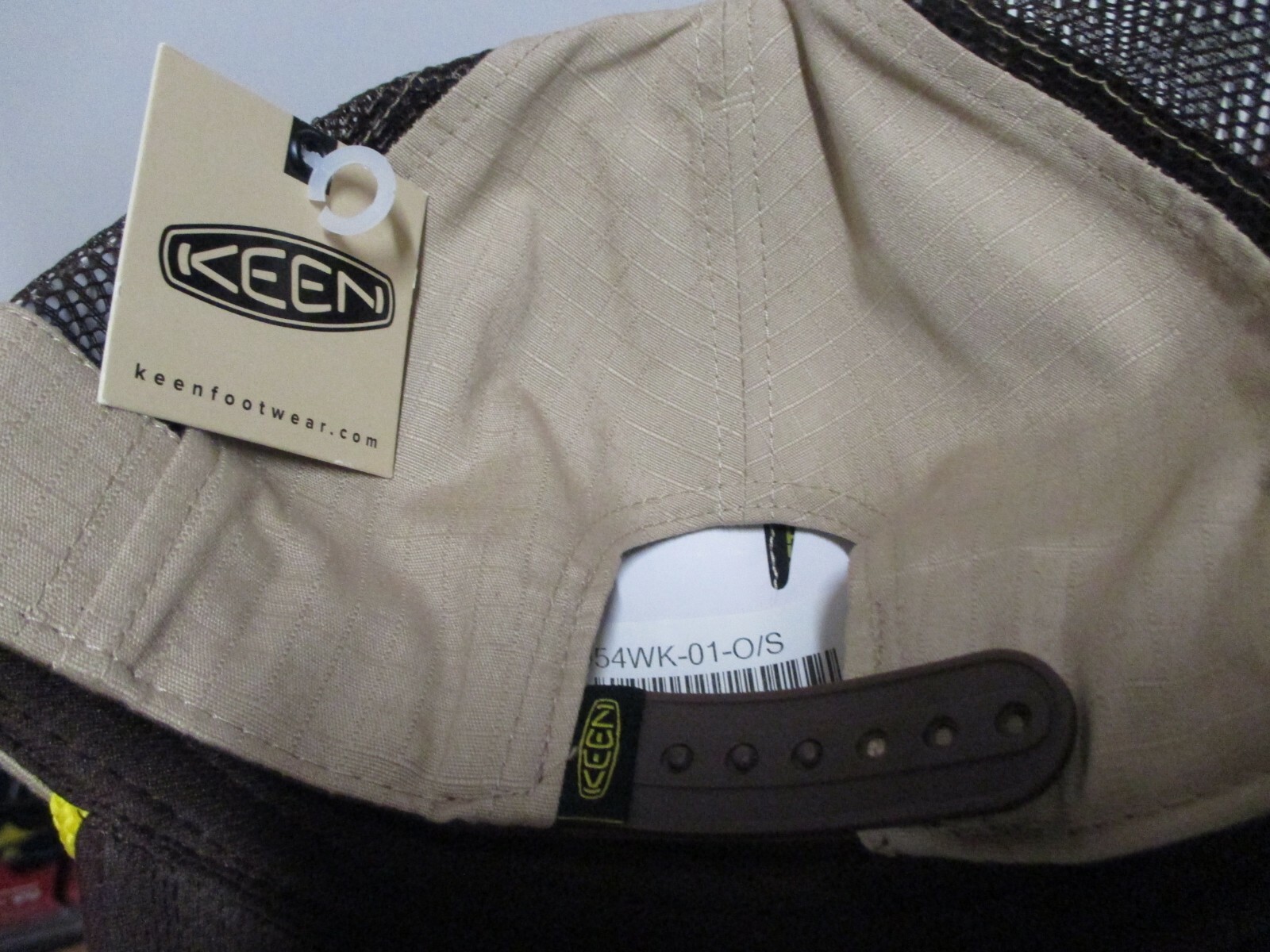 CAPPELLO DA BASEBALL KEENE FOOTWEAR (TRUCKERS SNAPBACK) (REGOLABILE) NUOVO CON ETICHETTE $30 KAKI MARRONE
