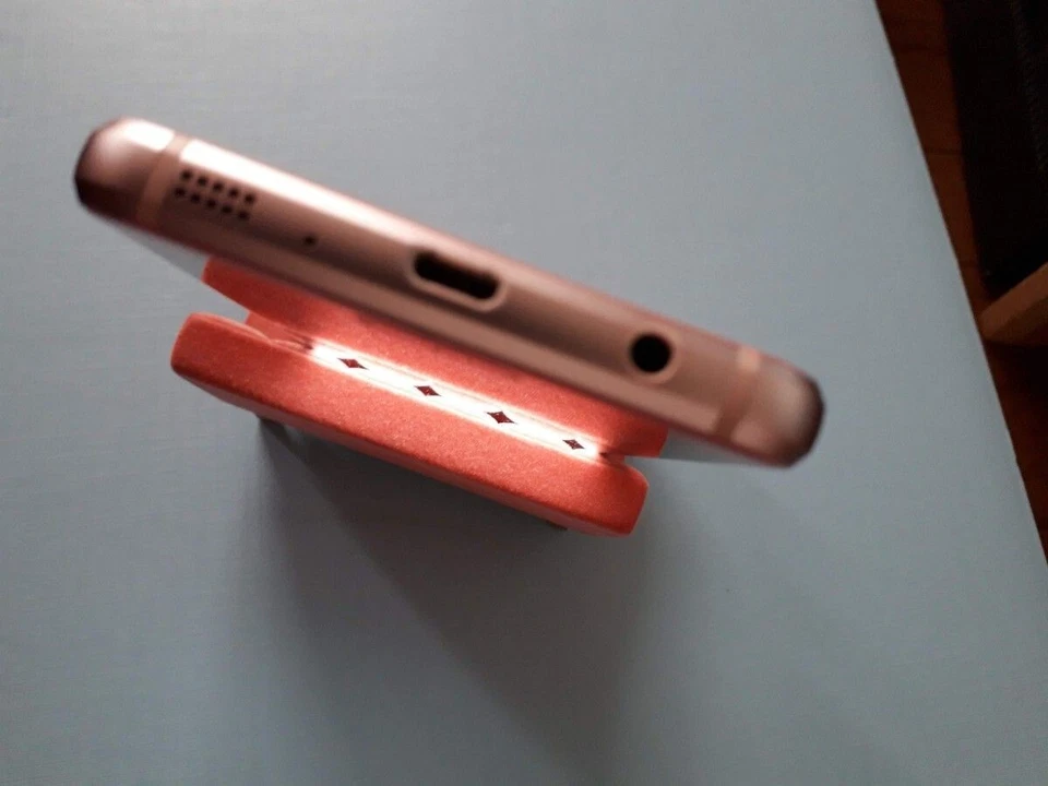 SAMSUNG GALAXY J Feel SC-04J DOCOMO Compact Android Phone Unlocked - Image 4 of 4