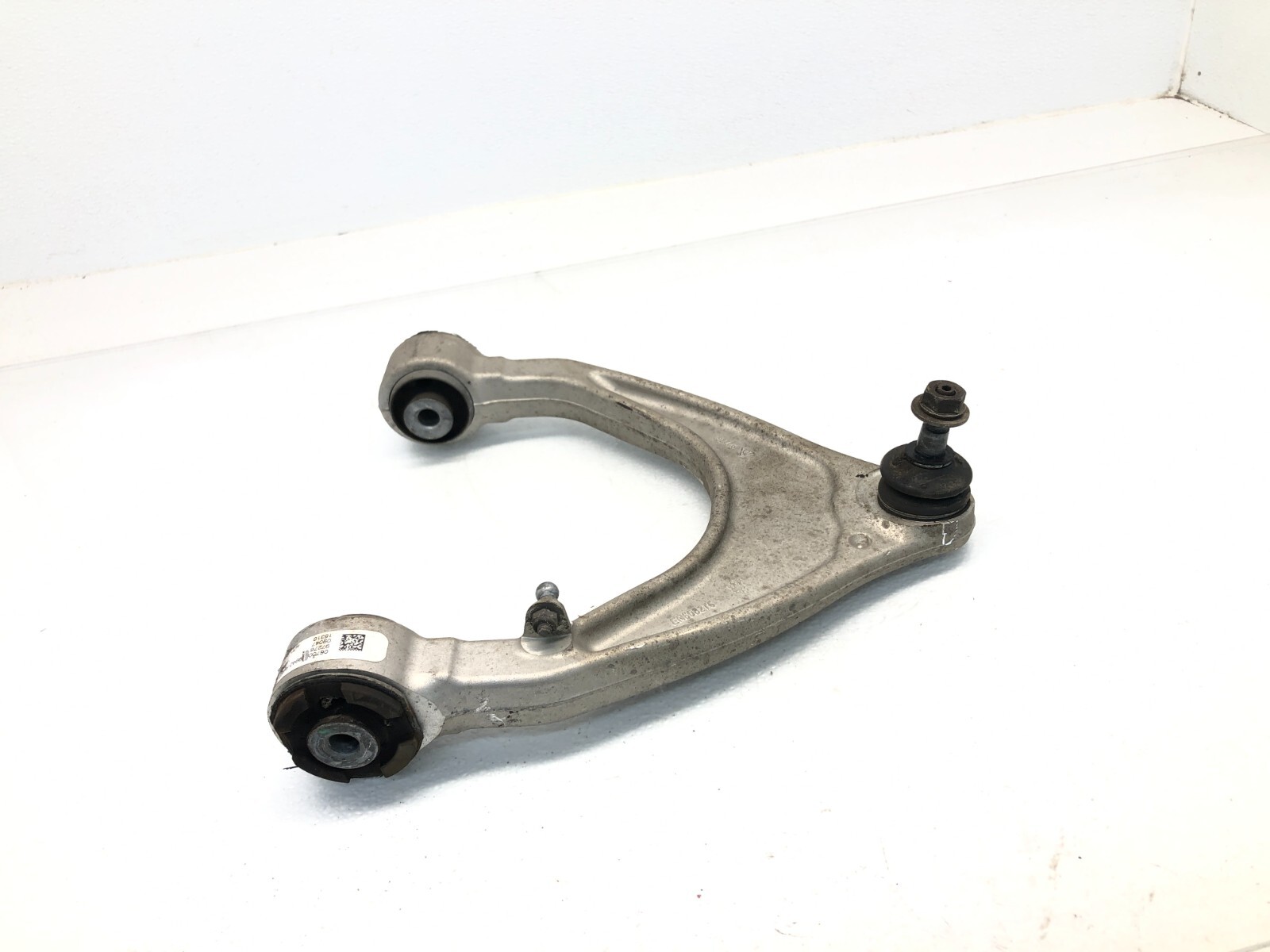 2017-2020 MASERATI LEVANTE AWD RIGHT PASSENGER FRONT UPPER CONTROL ARM OEM