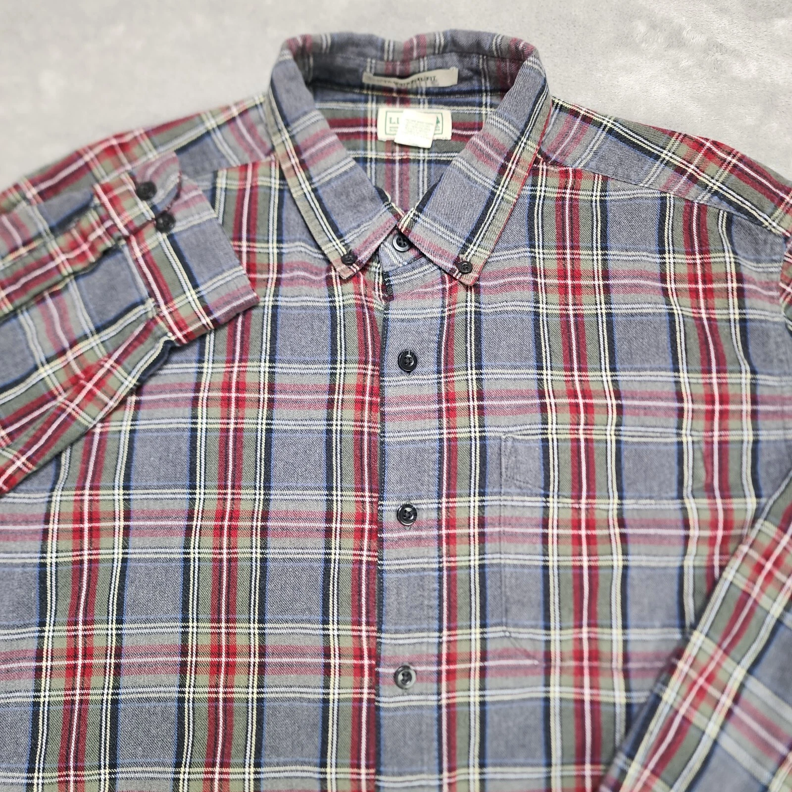 LL Bean Shirt Mens Large Gray Plaid Long Sleeve Flannel Outdoor Vintage