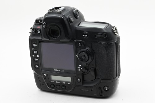 Nikon D3 12.1MP Digital SLR Camera Body #165 - Picture 4 of 9